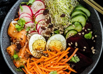 Healthy tips : 2 idees de poke bowl a essayer chez soi !